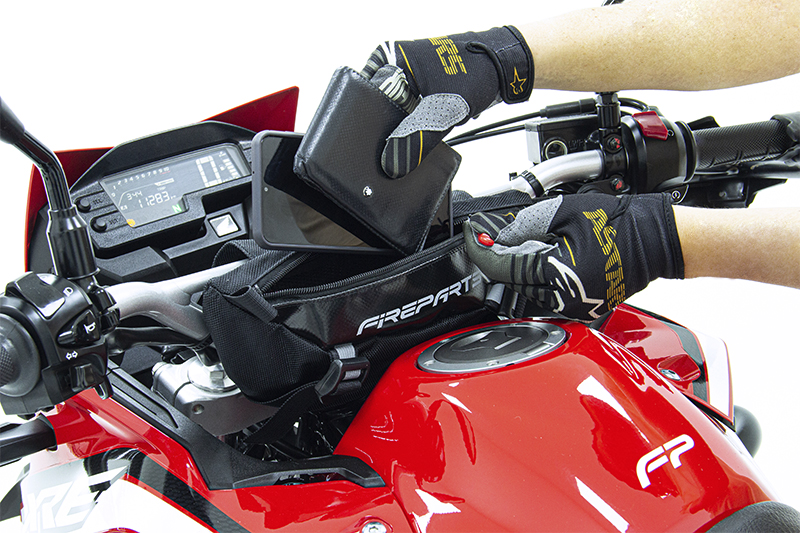 Porta equipaje en manubrio de moto