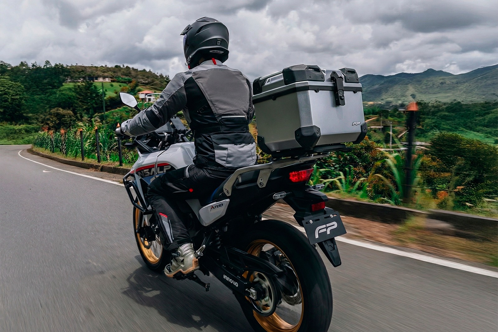 maletero con espaldar