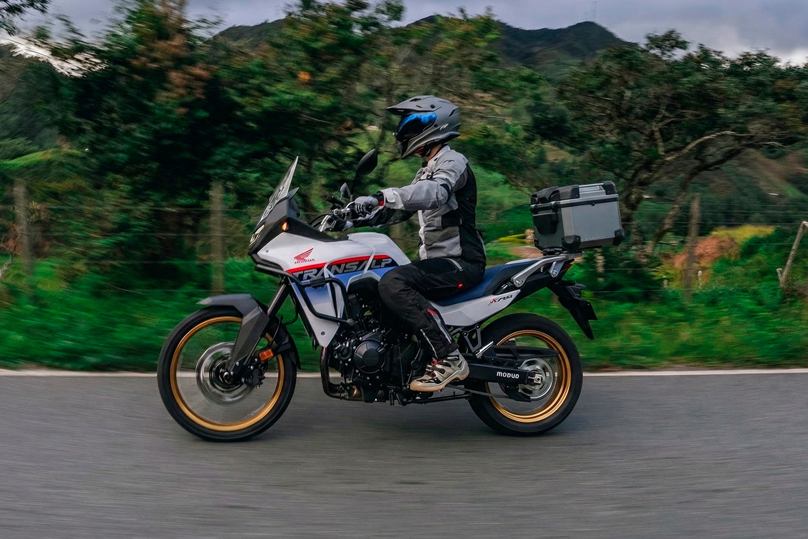 maleta de moto con maletin interno