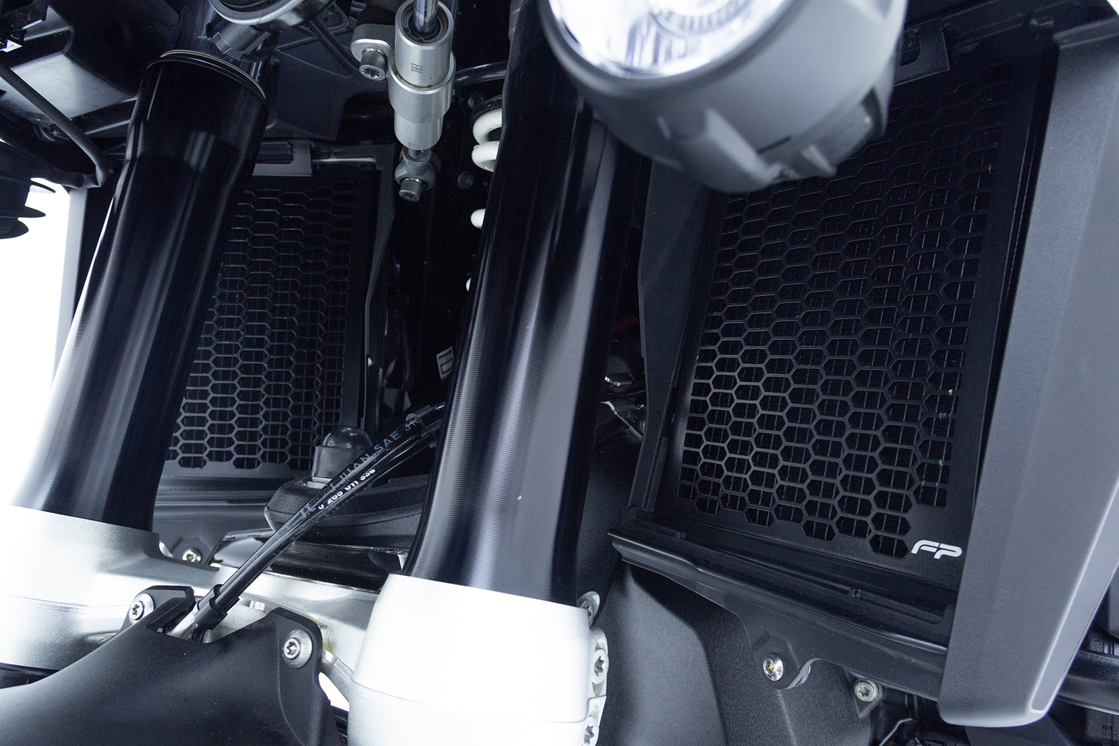 Protector radiador bmw r1300gs