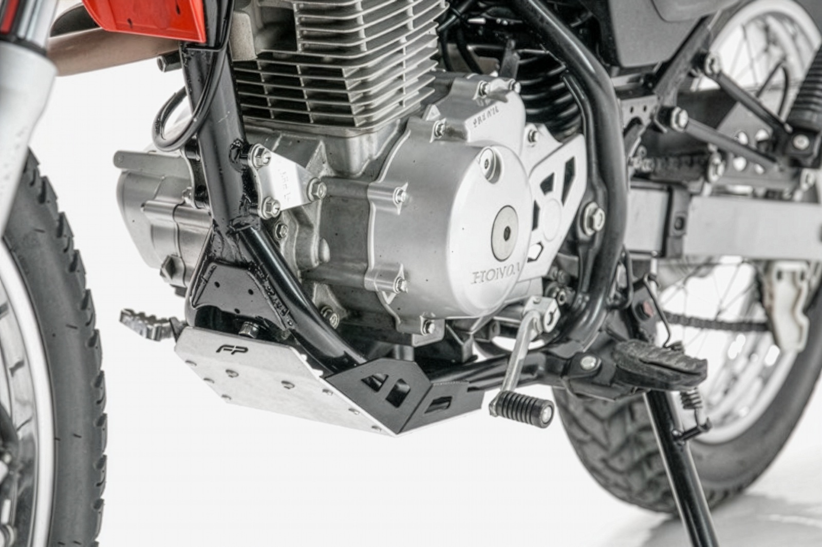 PECHERA PARA HONDA XR150L 16-UP