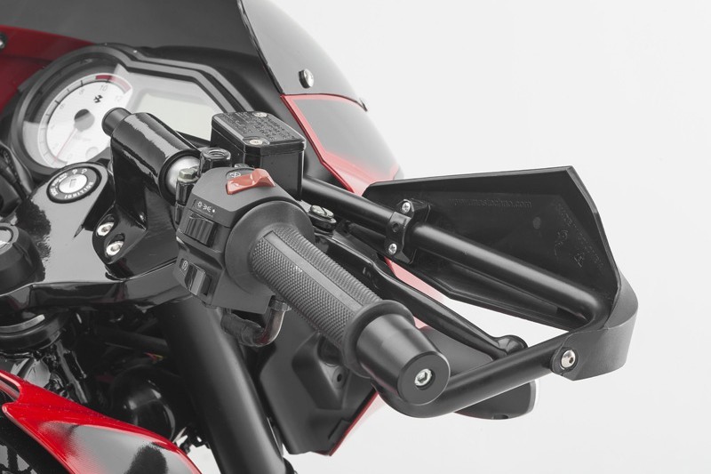 Prot mano nuclear pulsar negro 135 180 220 200ns(2 lados)