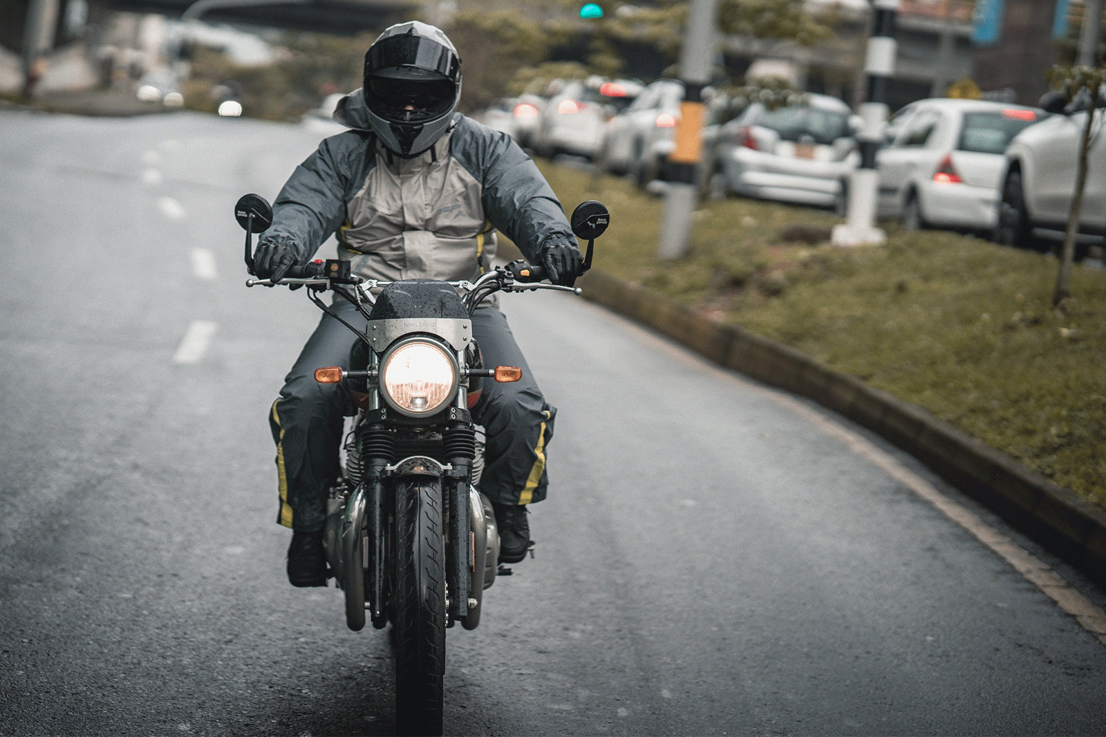 Impermeable tsunami gris amarillo