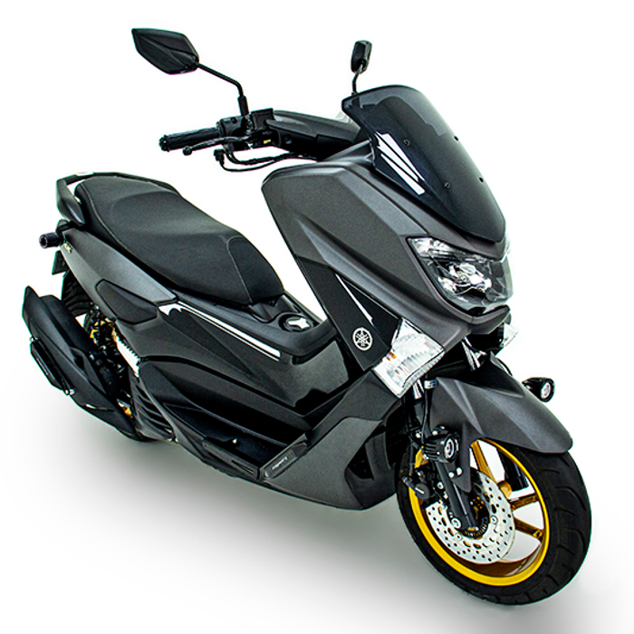 Yamaha NMax negra con dorado