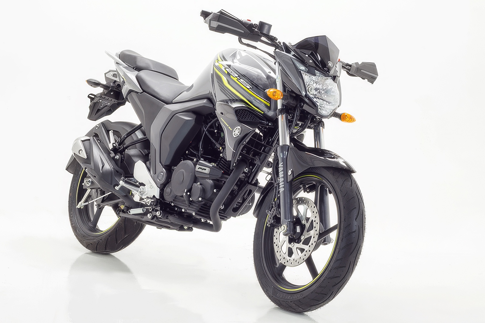 Lujos Yamaha FZ2.0