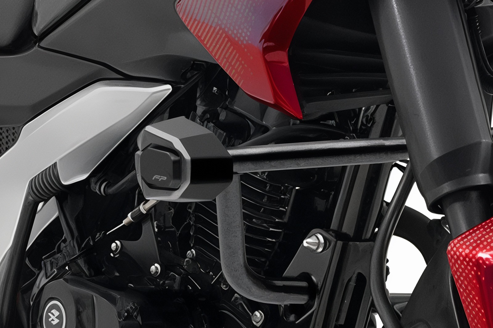 Slider 2Drift FP instalado en Pulsar N125.