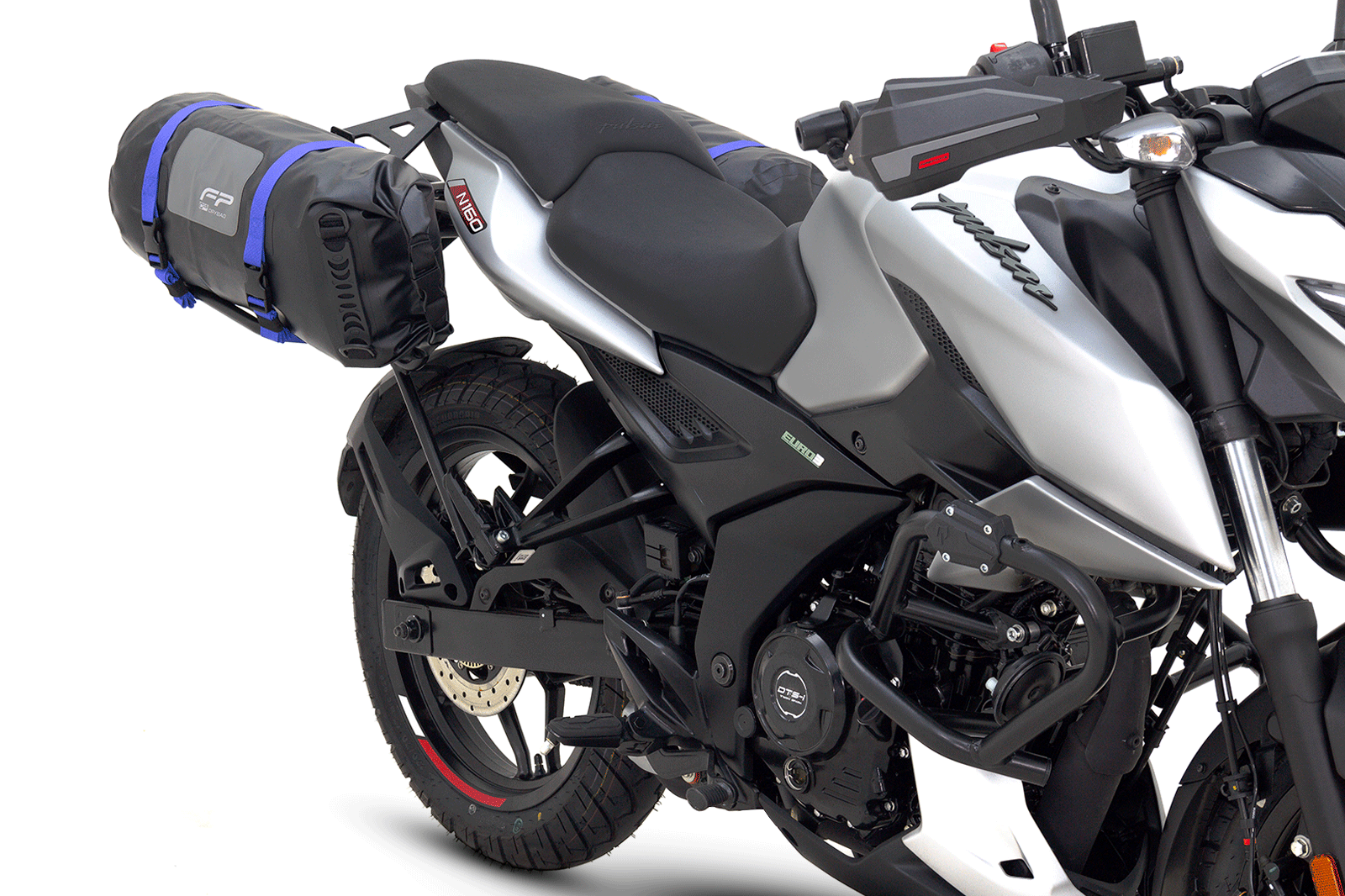 Soporte de maletas laterales Pulsar N160
Soporte de maletas laterales Pulsar N250
Maletas compatibles Pulsar N160 y Pulsar N250
viajes en moto Pulsar N160 y Pulsar N250