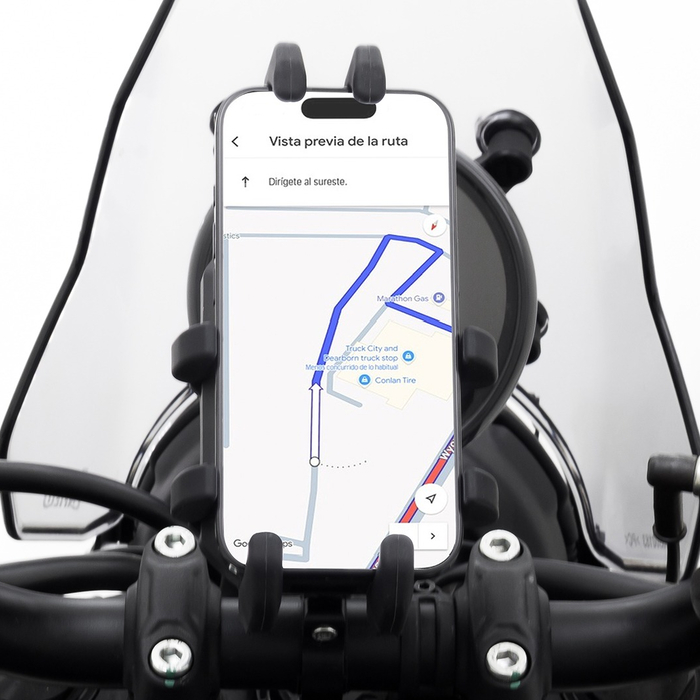 Porta Celular FP Ultra Shock Adventure con smartphone en uso