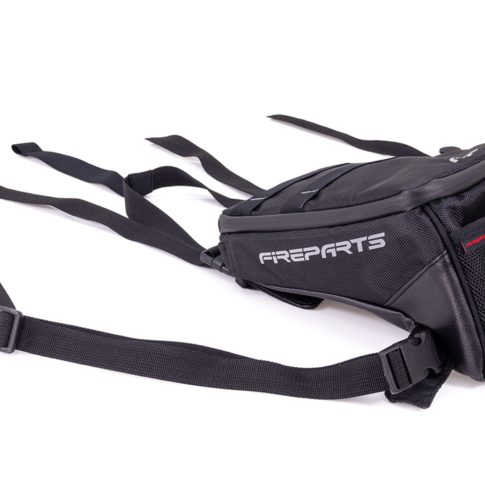 Moto Doble Propósito con Tank Bag