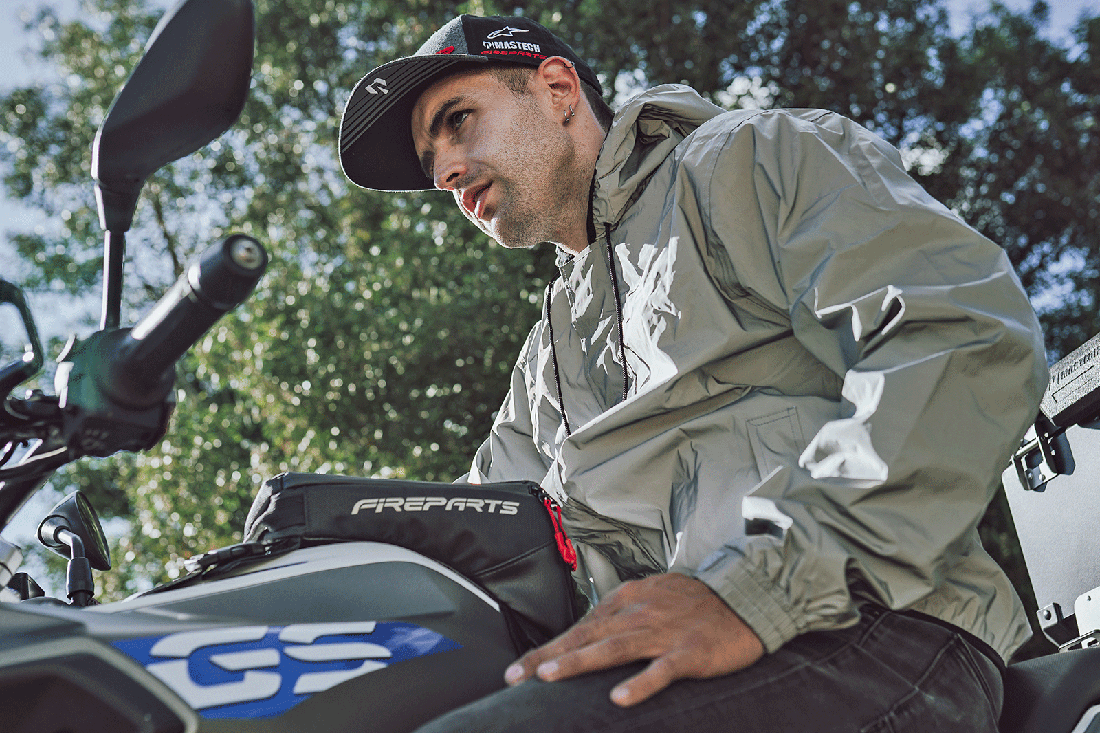 Tank Bak Esencial para Moto