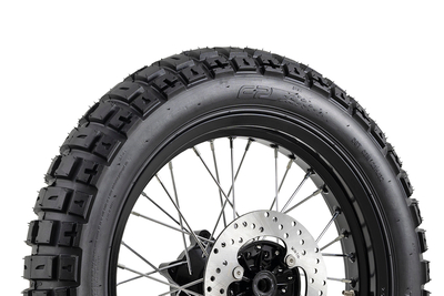 Llanta FP Traxx 110/90-17 TL doble propósito