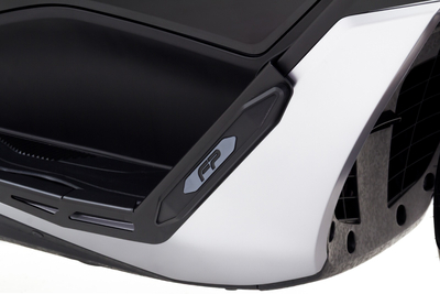 Slider NMax FP montado en Yamaha N-Max V3, vista lateral.
