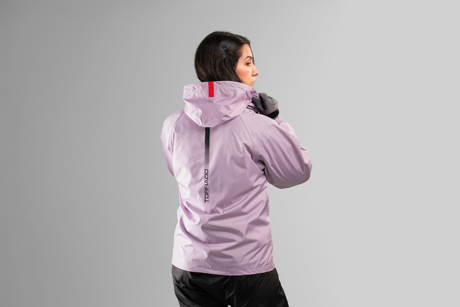 Capucha contra agua de dama color morado