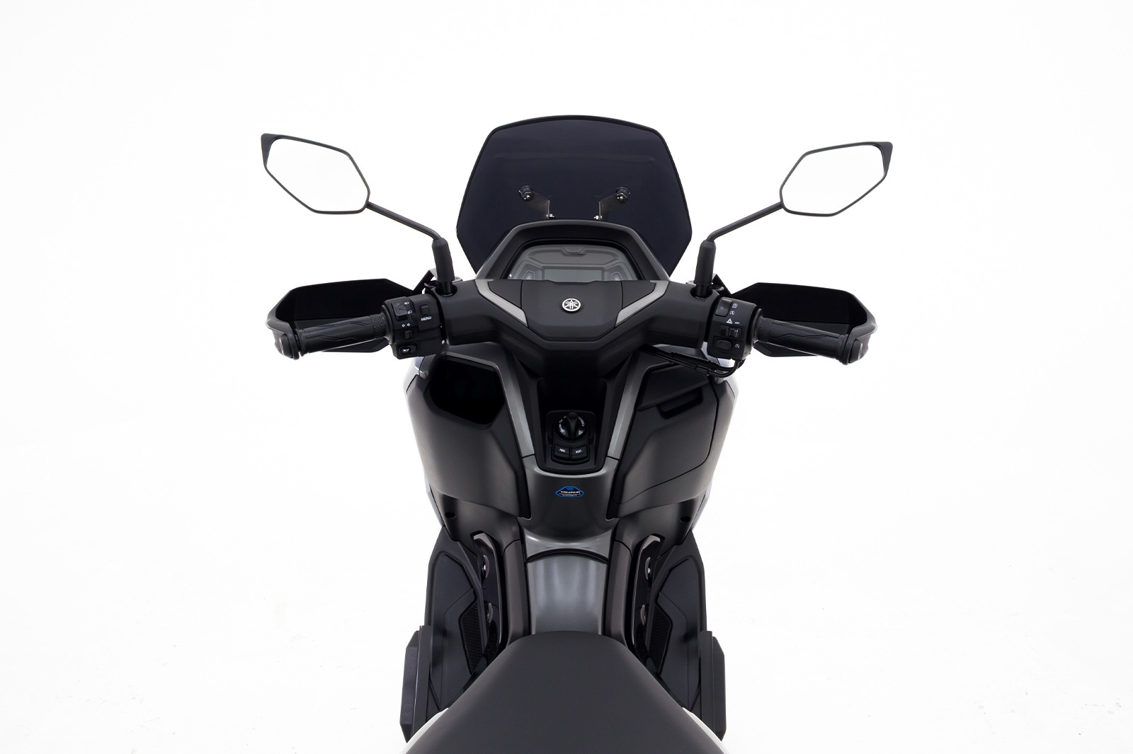 vista superior yamaha nmax con cortavientos y cupula ajustable