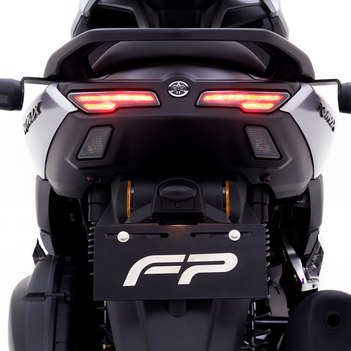 atornillado del slider trasero en NMAX Gen 3