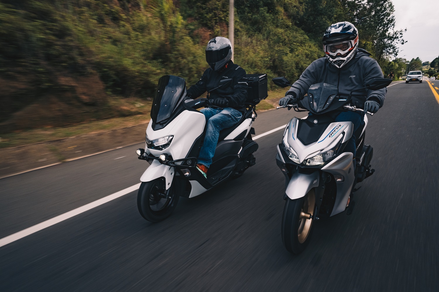 Yamaha Aerox 2024 vs Yamaha NMax 2024 Yamaha Aerox 2024 vs Yamaha NMax 2024
