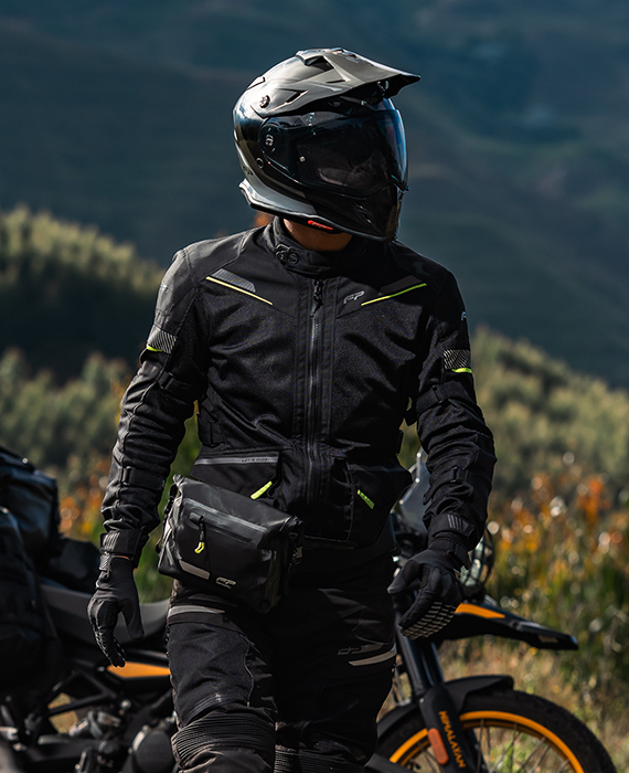 banner de seleccion de chaquetas de proteccion para moto marca FP