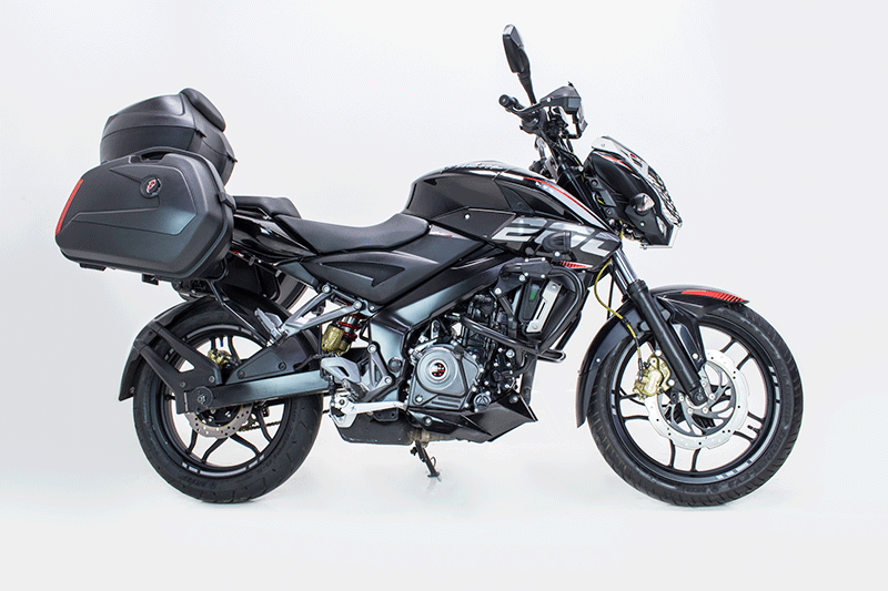Pulsar NS 200 negra de lado