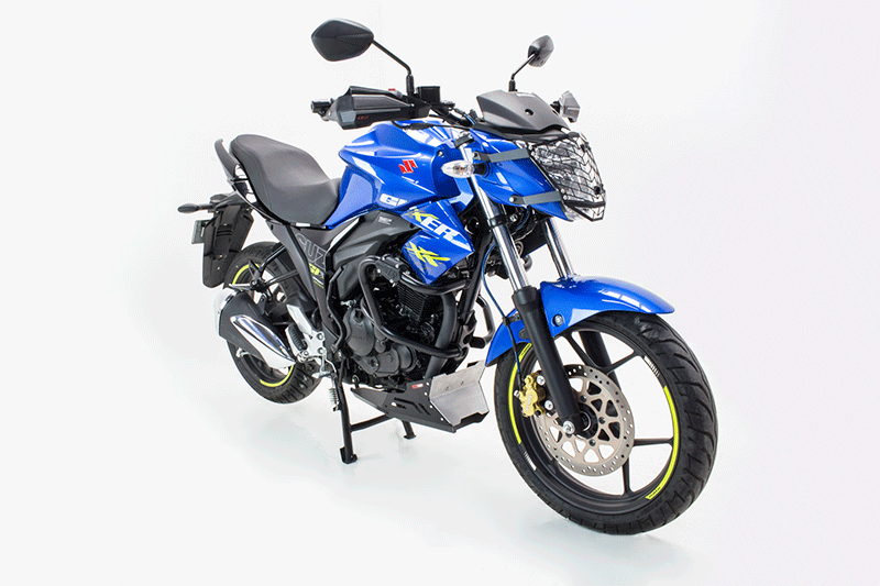Suzuki Gixxer 150 con barras