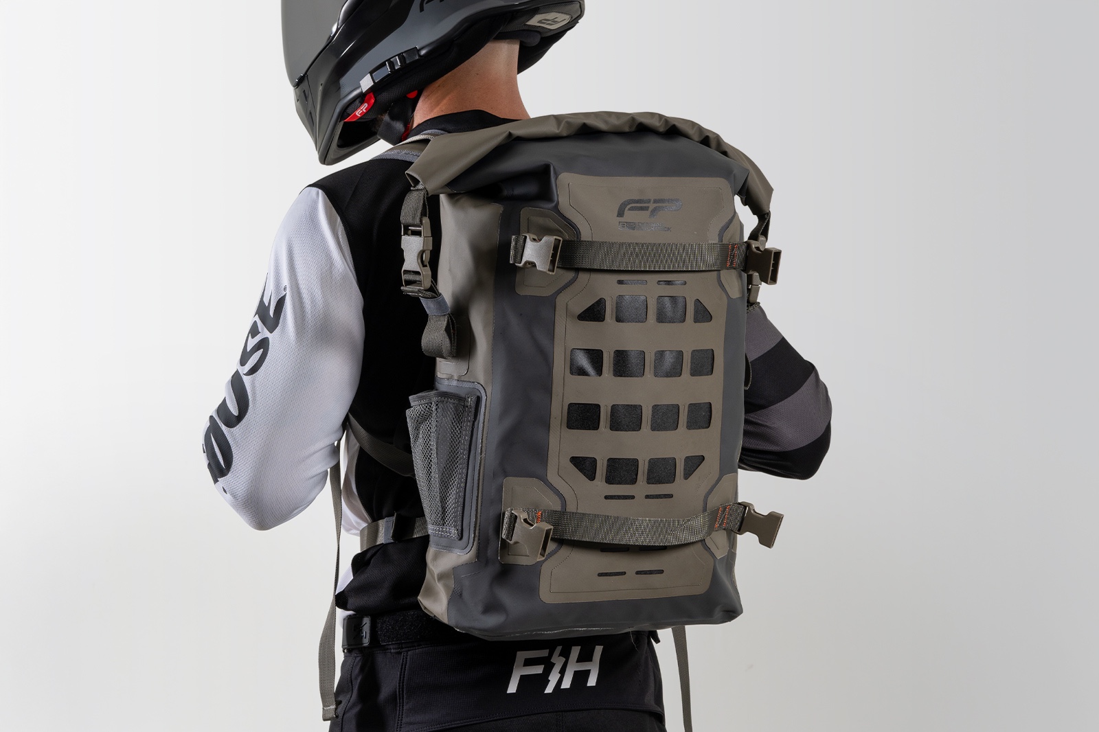 Morral Dry Bag B25 Arena impermeable para moto