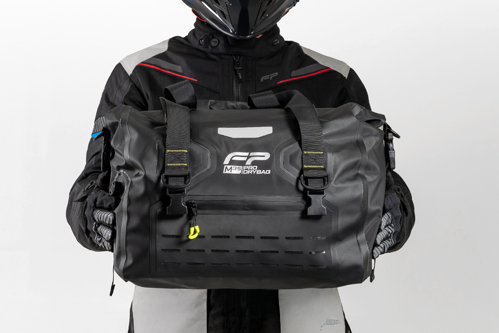 Maleta Dry Bag M35 Negro impermeable para moto viajeros