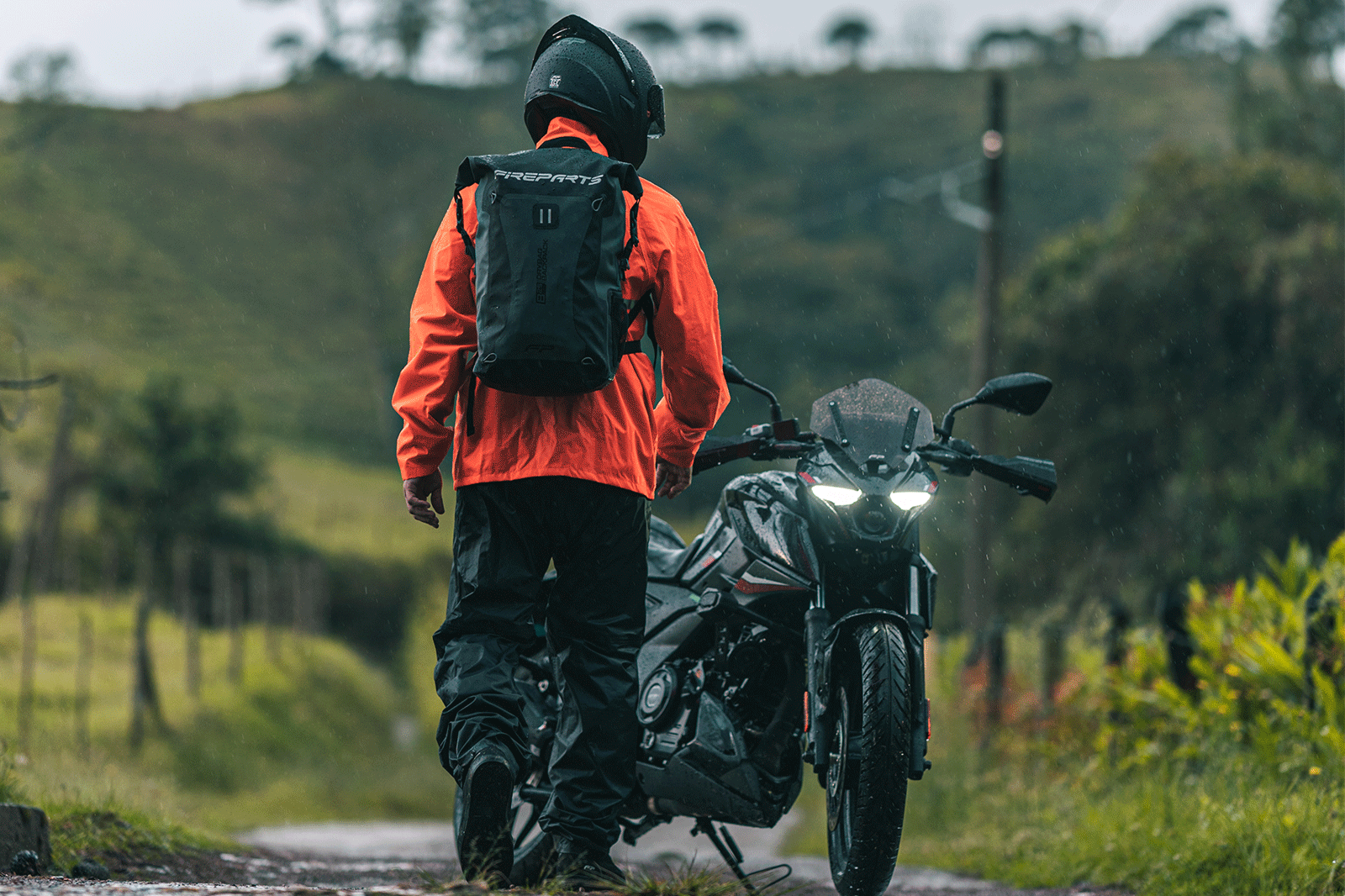 Impermeable storm negro