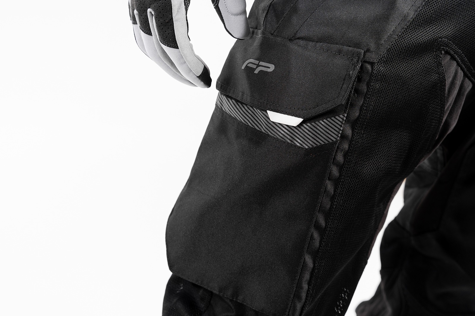 Detalle de malla central del FP Yosemite Summer Negro
